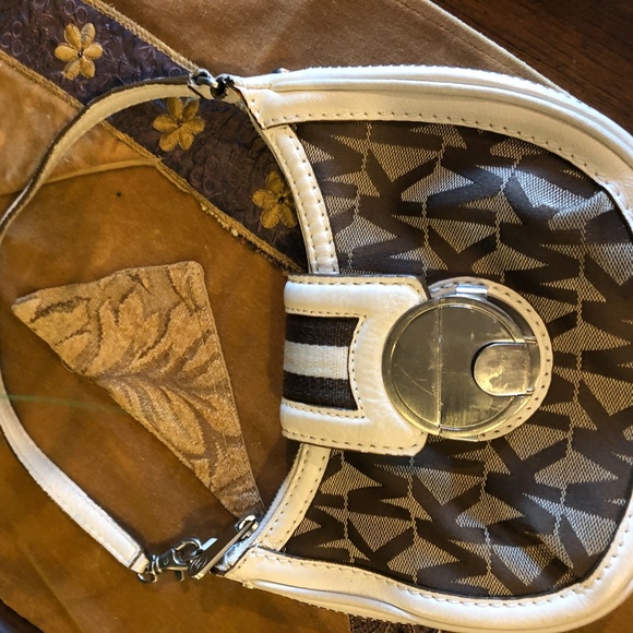 Michael Kors Vintage Monogram Shoulder Purse - Picture 4 of 9